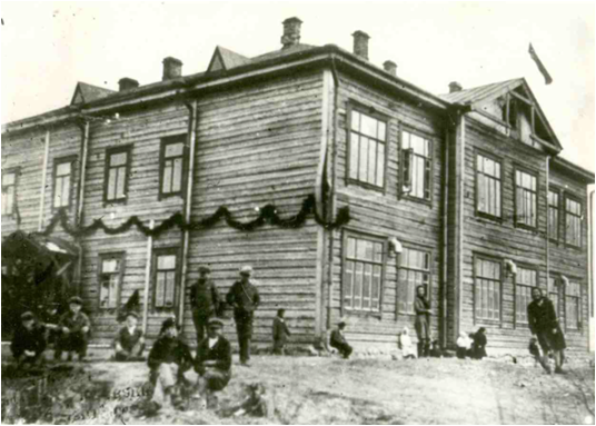 Школа в д. Корза